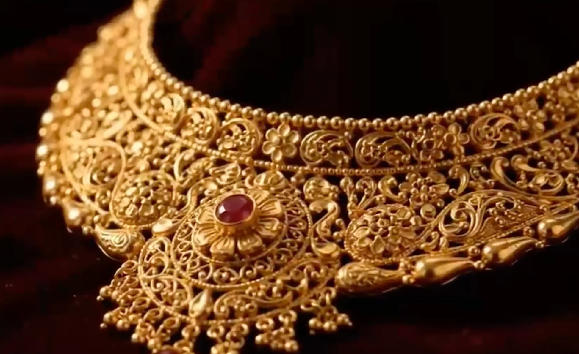 Jewelry Video Ad